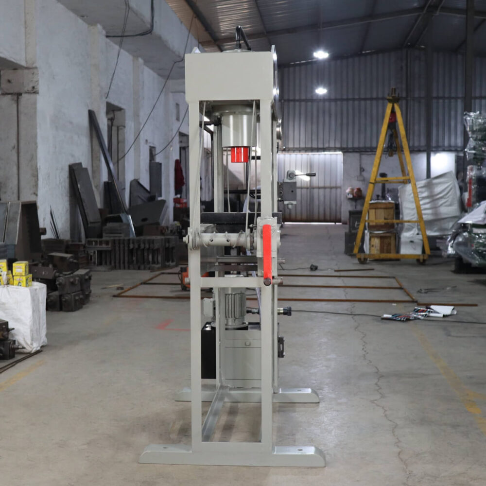 Hydraulic Press Machine - Cylinder Machine - Pillar Type - Stand Press - Power Pack - Punching - 60 Ton Capacity - Image 5