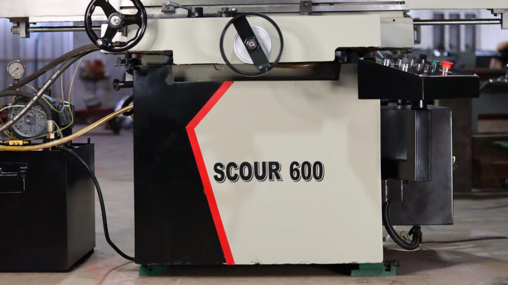 SCOUR 600 - HYDRAULIC SURFACE GRINDER MACHINE (600 x 300mm) - Image 7